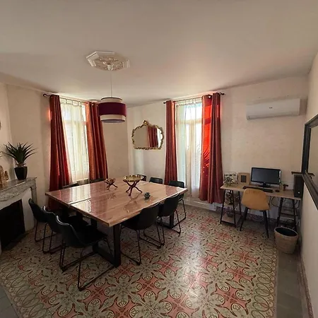 Grand F4 Climatise, Terrasse, Garage Pour 8 Personnes, Centre-ville Amelie-les-bains - Fr-1-703-207 Lejlighed Amélie-les-Bains-Palalda